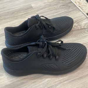 Men’s Crocs tennis shoes- worn twice size 11